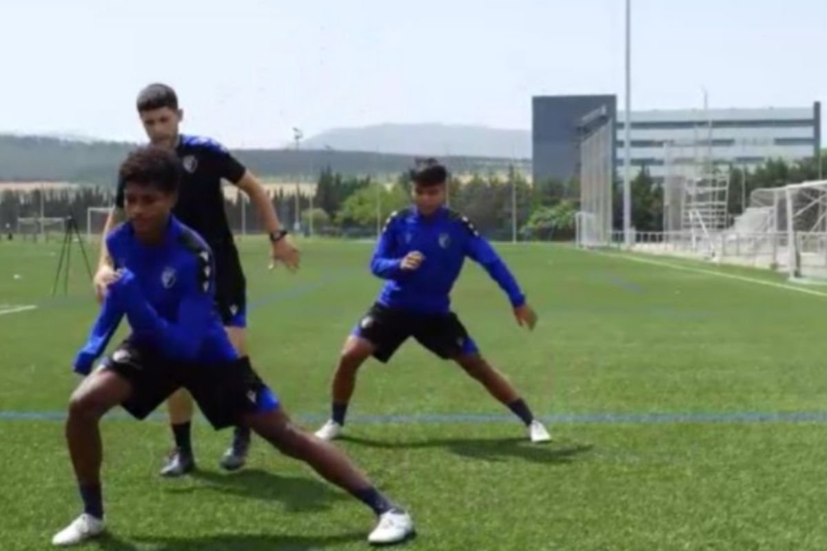 Direktur Akademi Osasuna Memuji Bakat Akwila dan Fardan