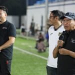 Berikut adalah beberapa alternatif judul untuk "PSSI dukung turnamen LALIGA terus cetak talenta muda berbakat":

1. "PSSI Mendukung Turnamen LALIGA untuk Menghasilkan Talenta Muda Berkualitas"
2. "Turnamen LALIGA: PSSI Berkomitmen Mengembangkan Talenta Muda"
3. "PSSI: Dukung LALIGA Sebagai Sarana Pengembangan Talenta Muda"
4. "Talenta Muda Berbakat: PSSI dan Dukungan untuk Turnamen LALIGA"
5. "PSSI dan Turnamen LALIGA: Bersama Mencetak Generasi Muda Unggul"
6. "Mendorong Kreativitas: PSSI Dukung Turnamen LALIGA untuk Talenta Muda"
7. "PSSI Memperkuat Akar Sepak Bola: Dukungan untuk LALIGA dan Talenta Muda"
8. "Menumbuhkan Bintang: PSSI Mendukung Turnamen LALIGA untuk Talenta Muda"
9. "Langkah PSSI untuk Masa Depan: Mendorong Talenta Muda Melalui LALIGA"
10. "Sinergi PSSI dan LALIGA: Mewujudkan Potensi Talenta Muda" 

Semoga alternatiif judul ini bermanfaat!