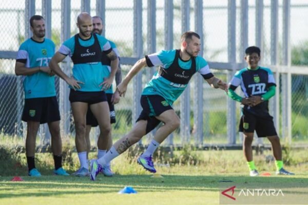 Eduardo Perez Tidak Khawatir: Mihailo Perovic Akan Segera Menyusul